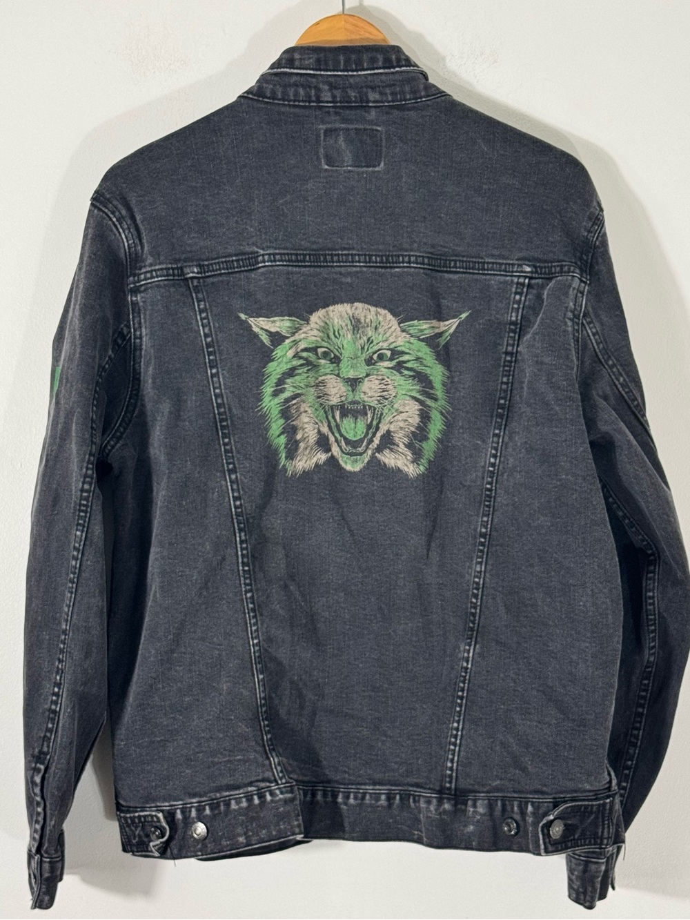 Ohio University “Ohio Is Home” Black Faded Button Down Jean Jacket w Bobcat L